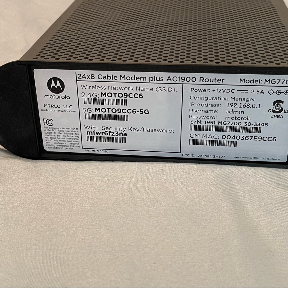 Motorola Cable Modem + Router - Picture 4 of 4